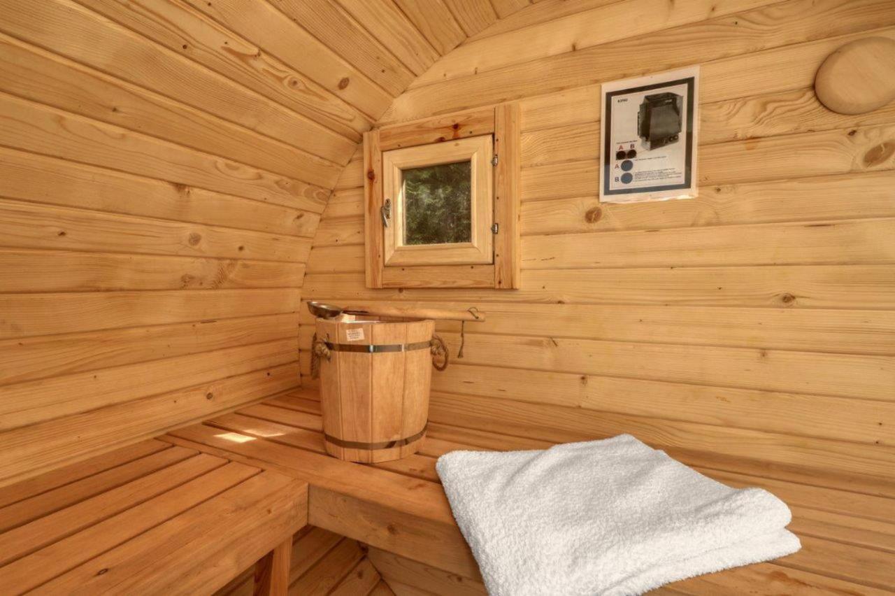 Seepark Kirchheim Bei Diane Mit Sauna * Kirchheim (Hessen)